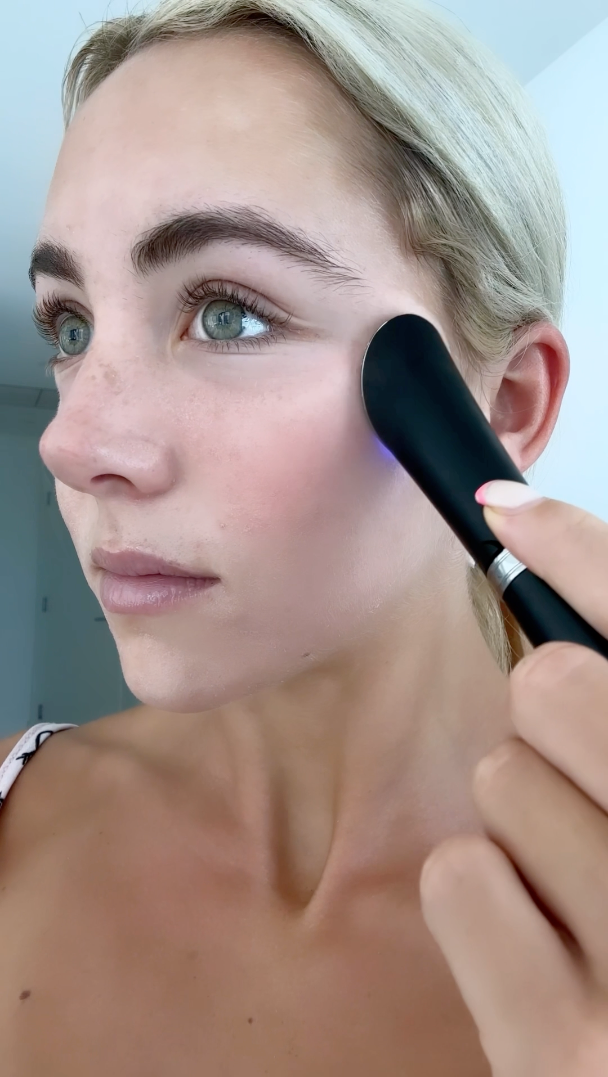 Crown LED EyeLift™